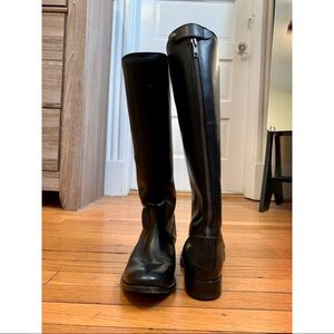 Frye Melissa Button Back Zip Boot - 8M Wide Calf